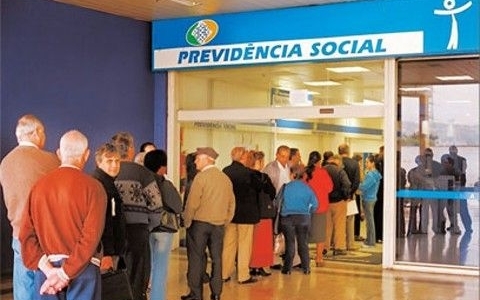 DÃ©ficit da previdÃªncia? Que dÃ©ficit?