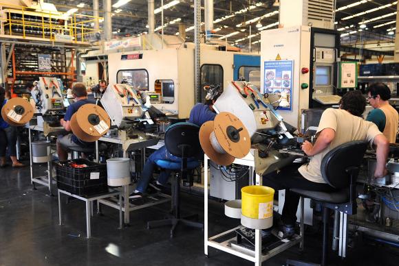 ApÃ³s sete meses de queda, produÃ§Ã£o industrial inicia 2016 com crescimento