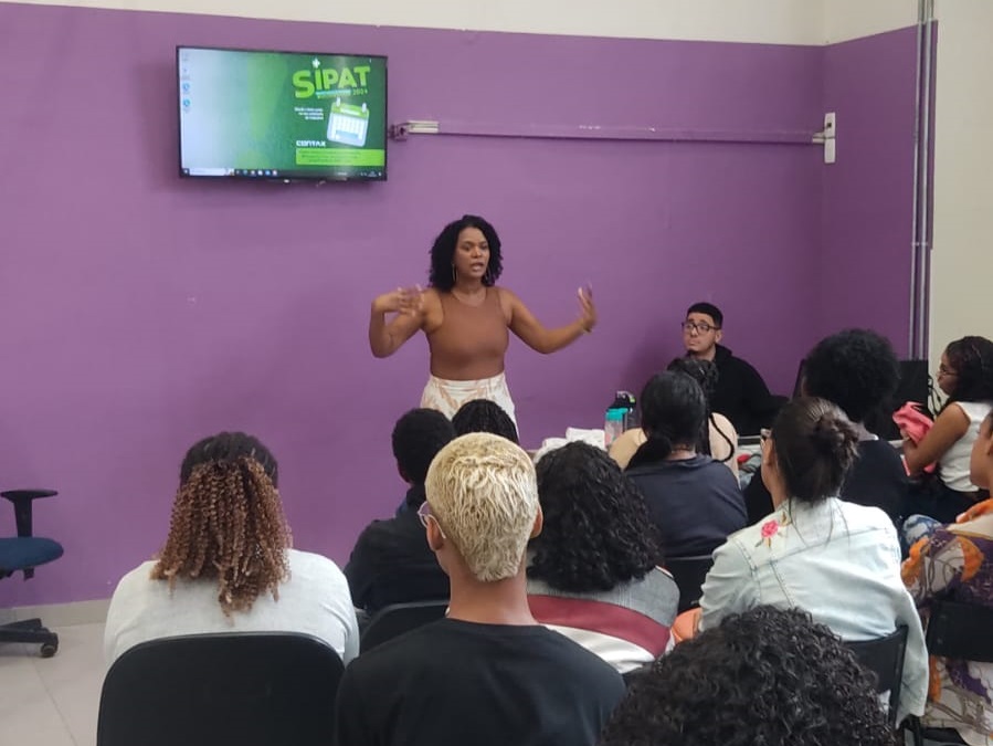 Sinttel Bahia fala sobre feminicÃ­dio na SIPAT da Contax