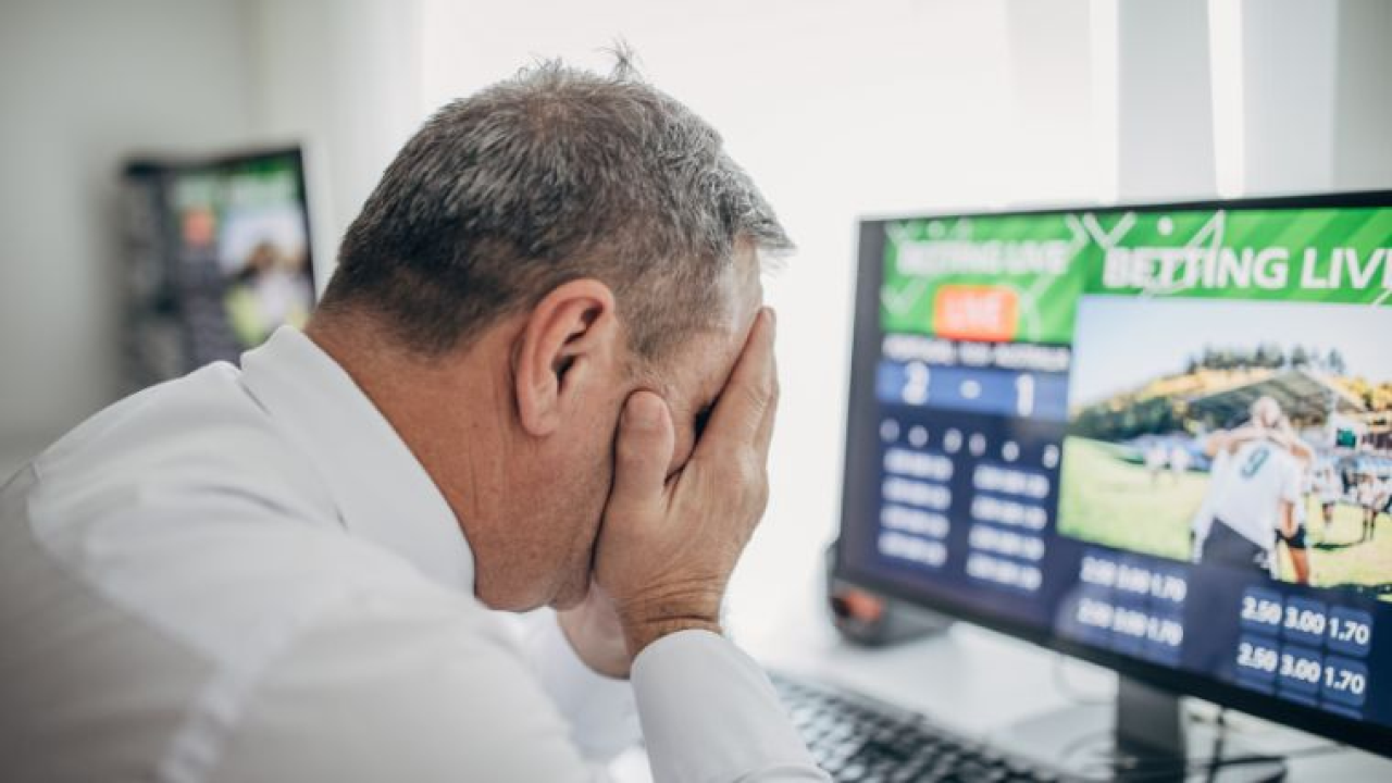 Fiocruz oferece curso gratuito sobre bets e saúde mental