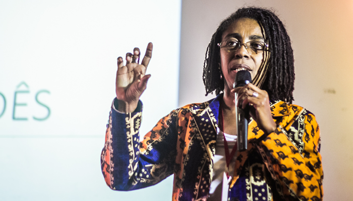 O direito Ã  informaÃ§Ã£o e os direitos das mulheres negras