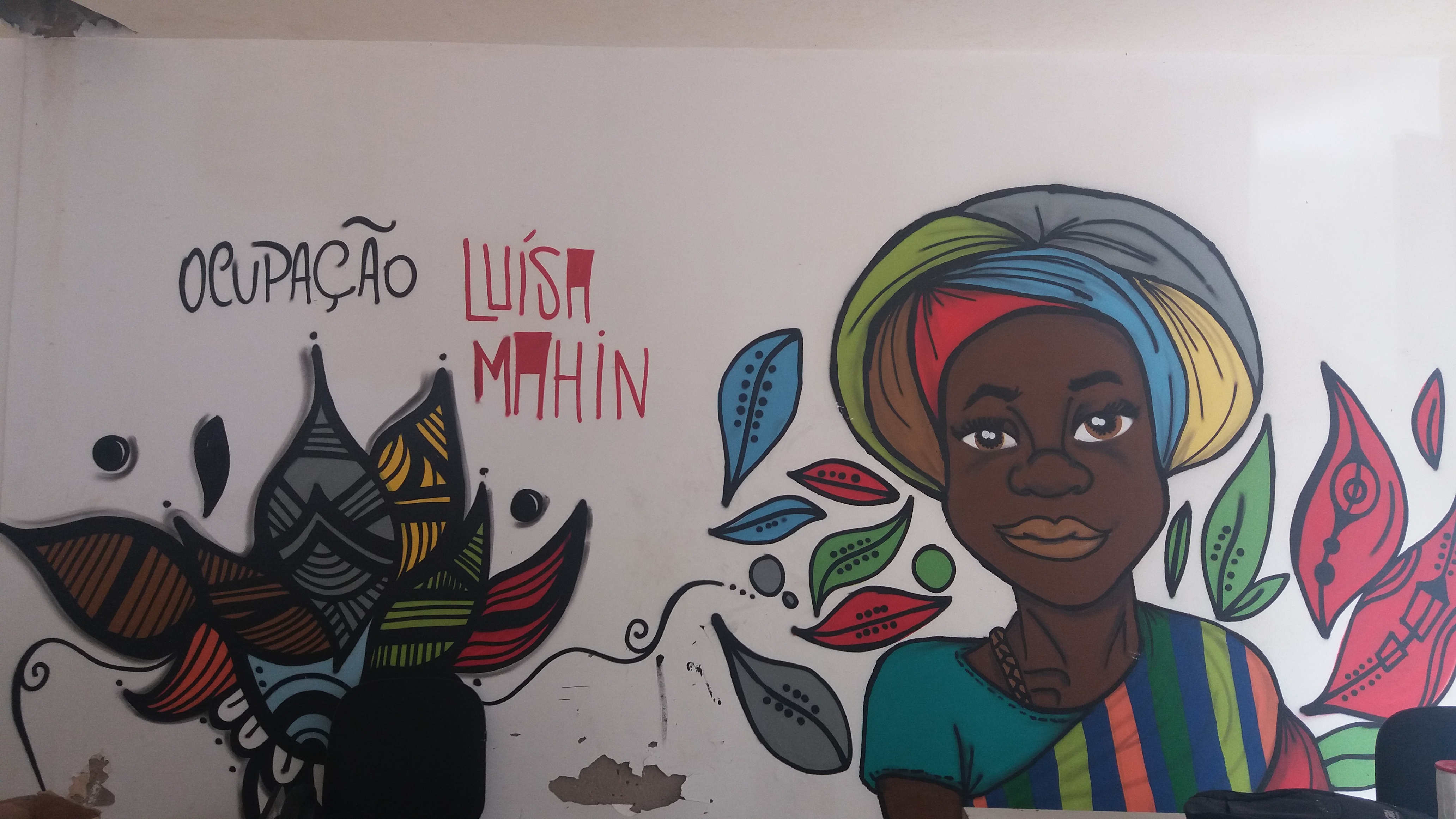 Sinttel doa cadeiras Ã  OcupaÃ§Ã£o LuÃ­sa Mahin 